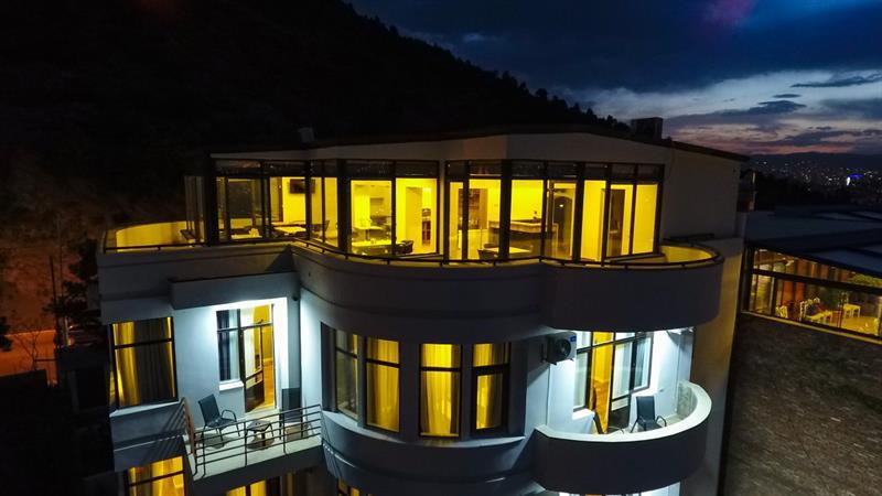 Vista Hotel Tiflis Exterior foto
